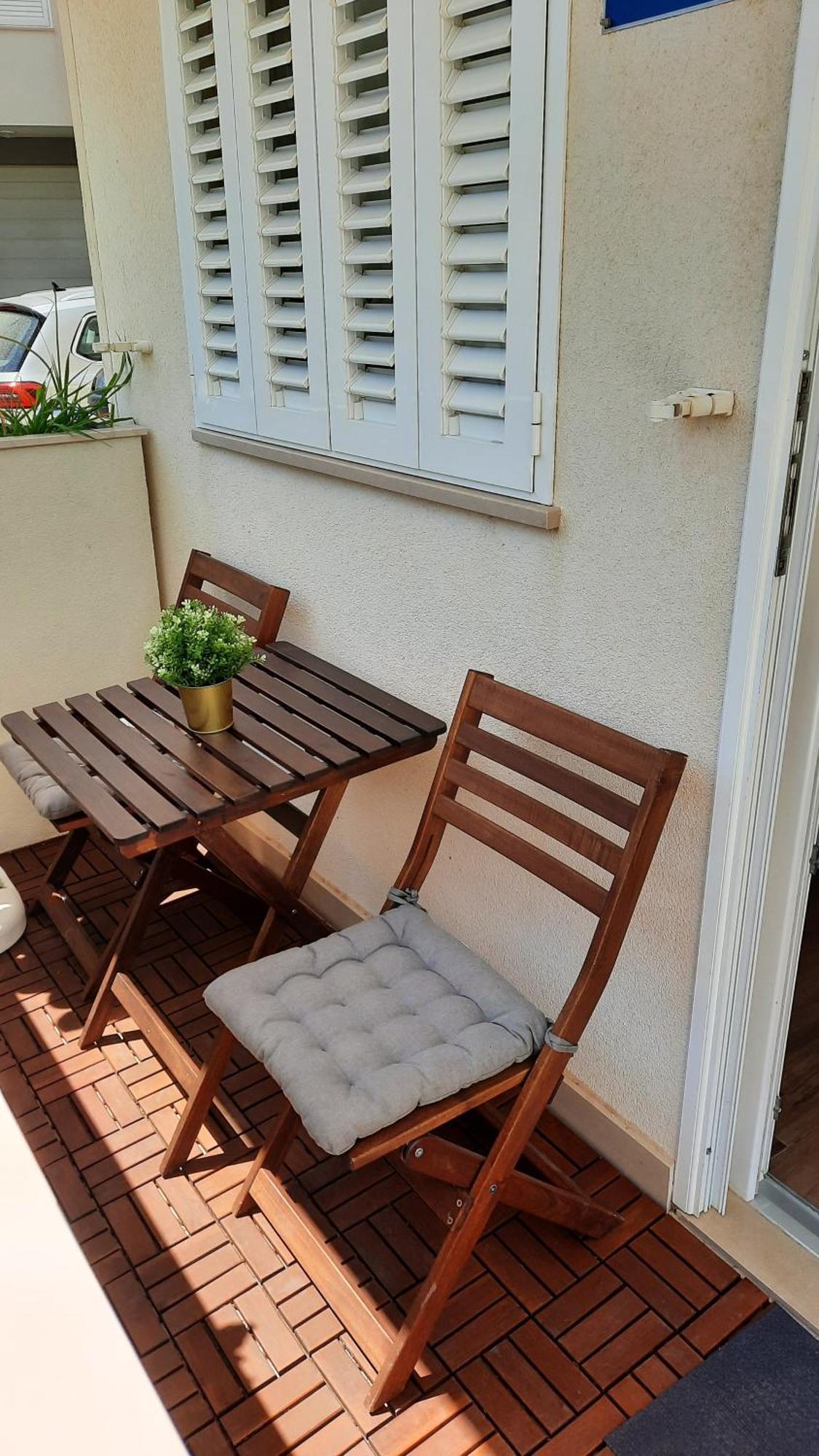 Studio Apartman Kiara Бол Екстериор снимка